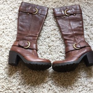 BOC  Brown leather boots